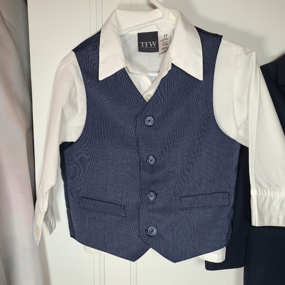 Kids Suitcoat, Vest, shirt and Tie π - Picture 2 of 12